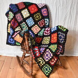 New hand crochet, large, lap throw blanket beautiful soft granny squares 55"x70"